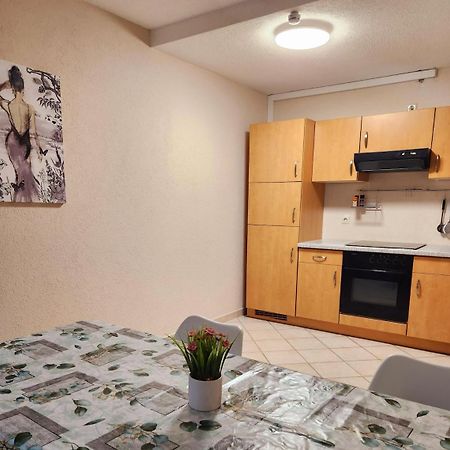 Sj Apartment Хемніц Екстер'єр фото