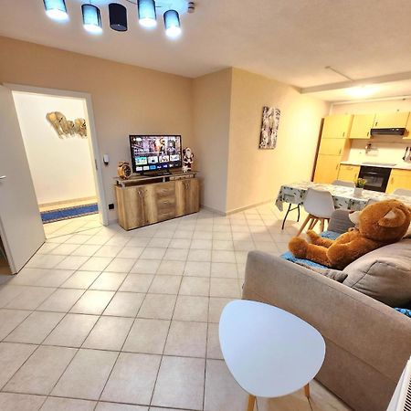 Sj Apartment Хемніц Екстер'єр фото