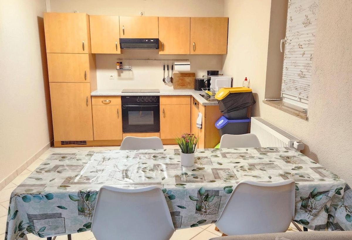 Sj Apartment Хемніц Екстер'єр фото